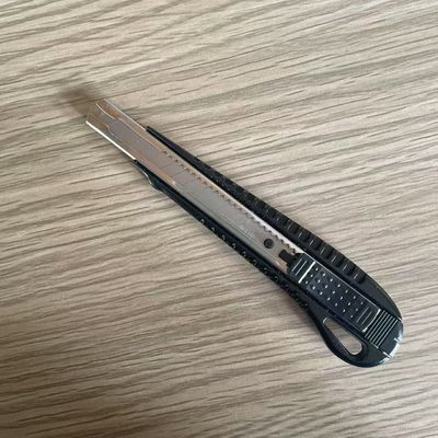 Mua Máy xử lý nhựa 9mm tiện ích cho vật liệu nhẹ Cơ chế khóa trượt và hiệu suất cao hơn sản xuất trực tuyến