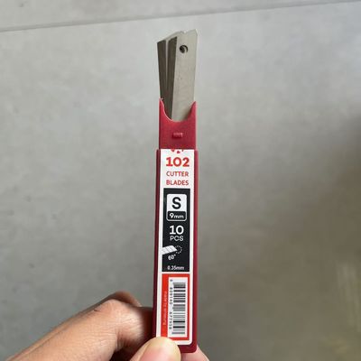 Lưỡi dao rọc giấy SK2 thép carbon cao 86mm với 12 đoạn, cho đường cắt sạch và chính xác