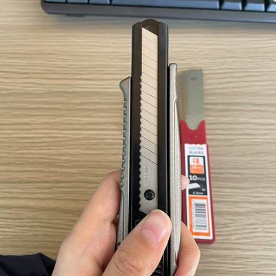 Lưỡi dao cắt rời 14 đoạn đa năng 18mm, bán sỉ, thép carbon cao SK2