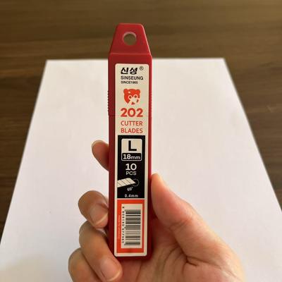 Hiệu quả chính xác trong một lưỡi dao 18mm 8 phân đoạn cho kết quả chính xác