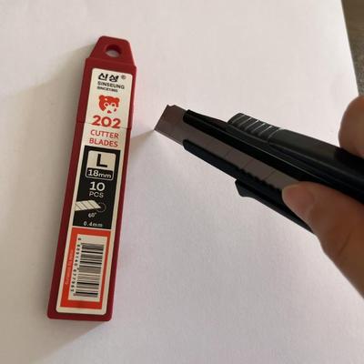 Lưỡi dao rọc 18mm, Cắt chính xác với Tần suất thay thế khác nhau và Thép carbon cao SK2