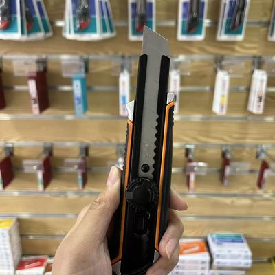 An toàn Blade Guard 18mm Snap Off Utility Knife 100mm Chiều dài lưỡi